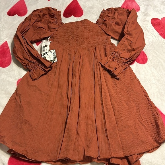 NWT Chelsea Violet Girls Mixed Media Puff Sleeve Smocked Back Dress in Rust - Picture 9 of 10